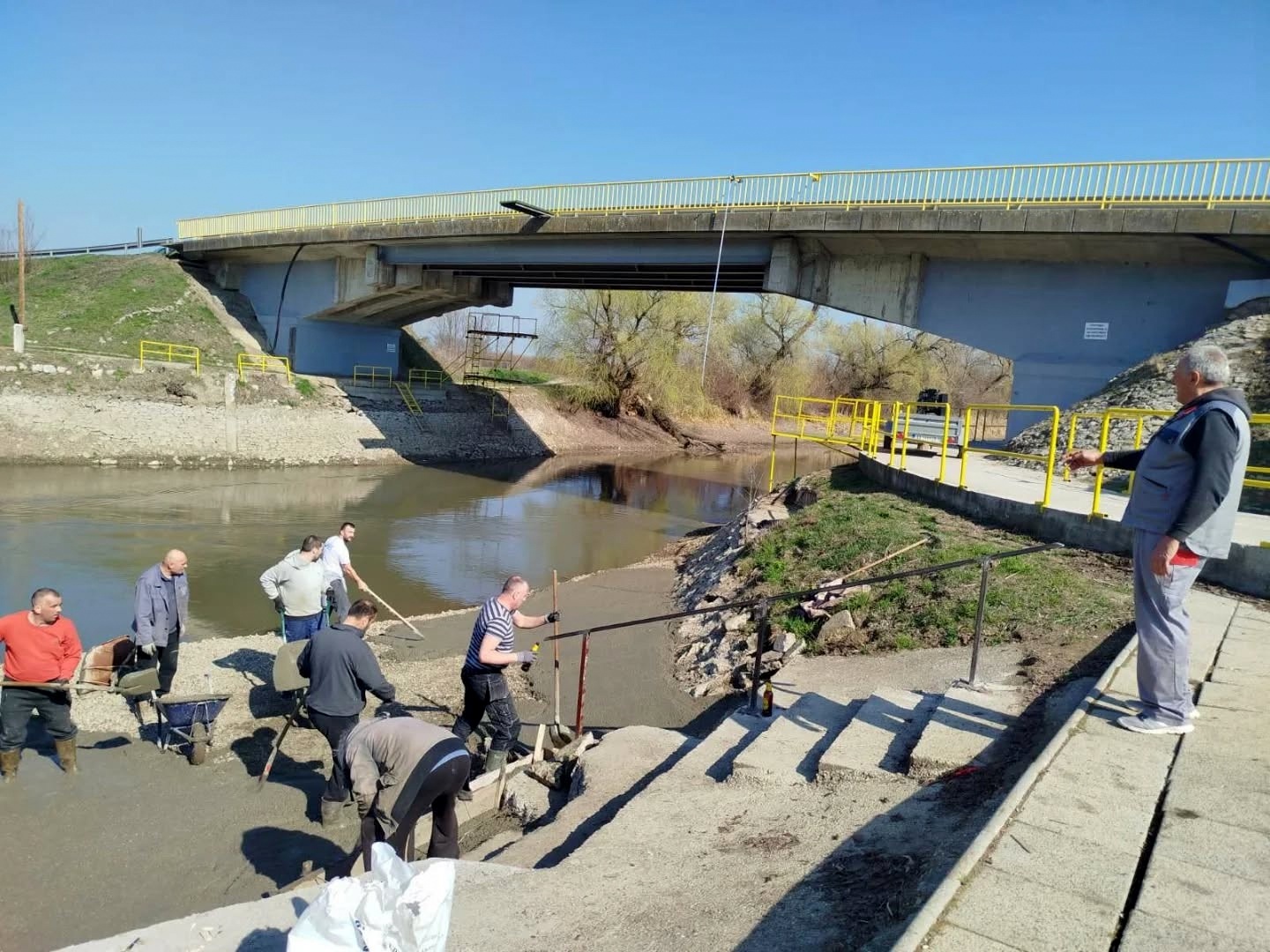 Žitištani nastavljaju uređenje obale Begeja
