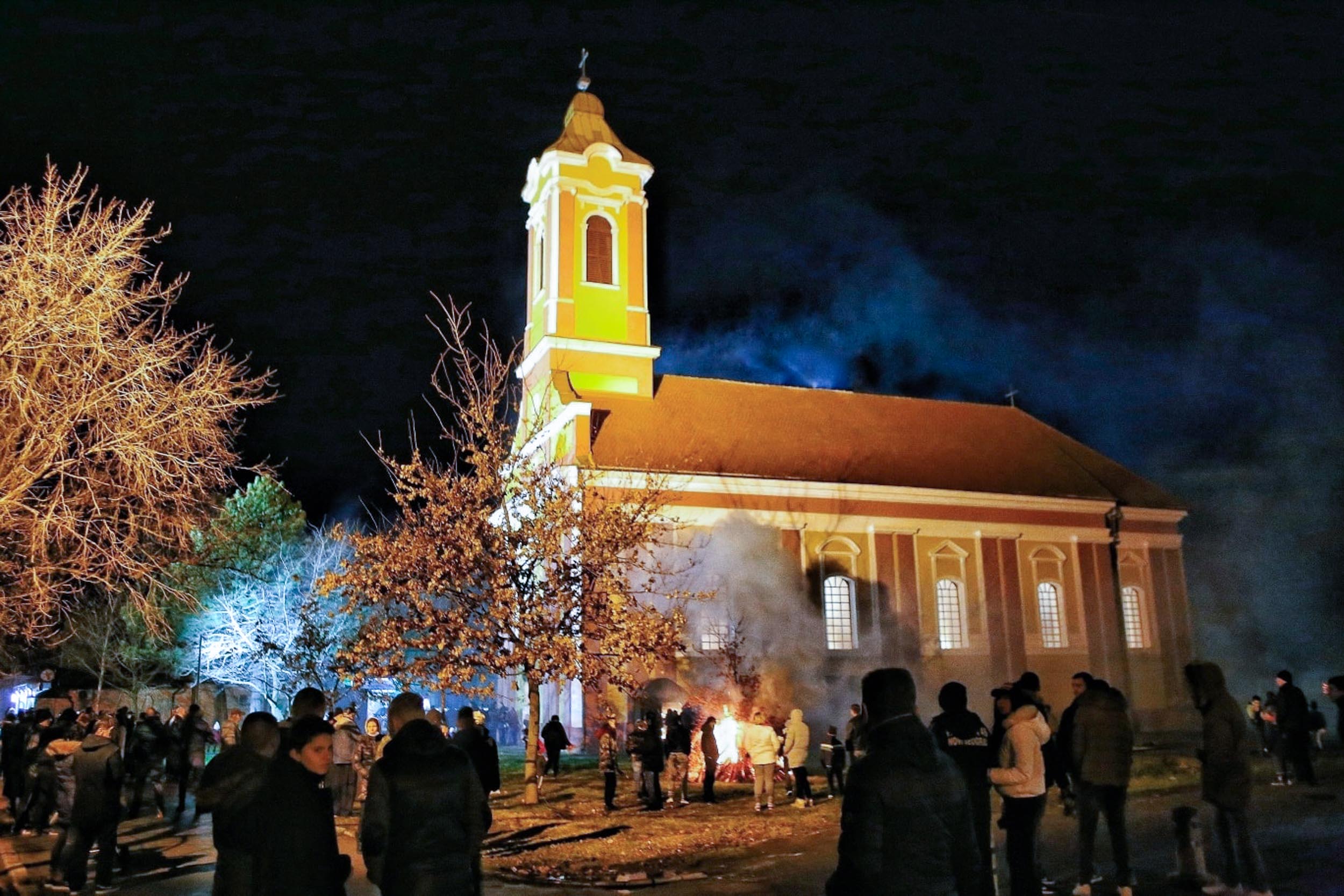 Raspored bogosluženja za Badnji dan i Božić