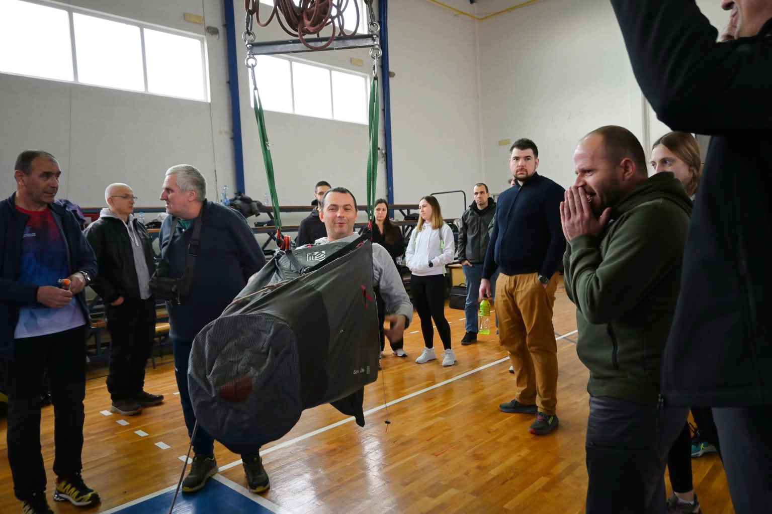 Seminar bezbednosti u paraglajdingu održan u Ravnom Topolovcu